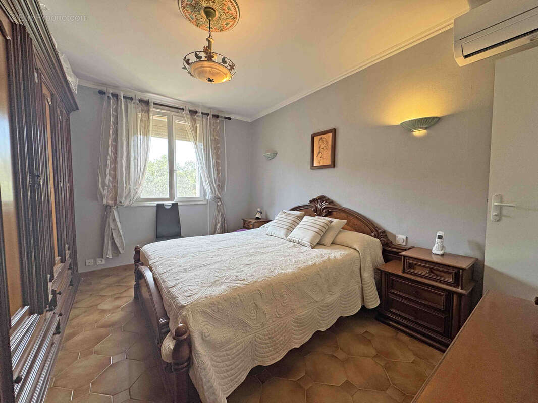 Appartement à VENCE