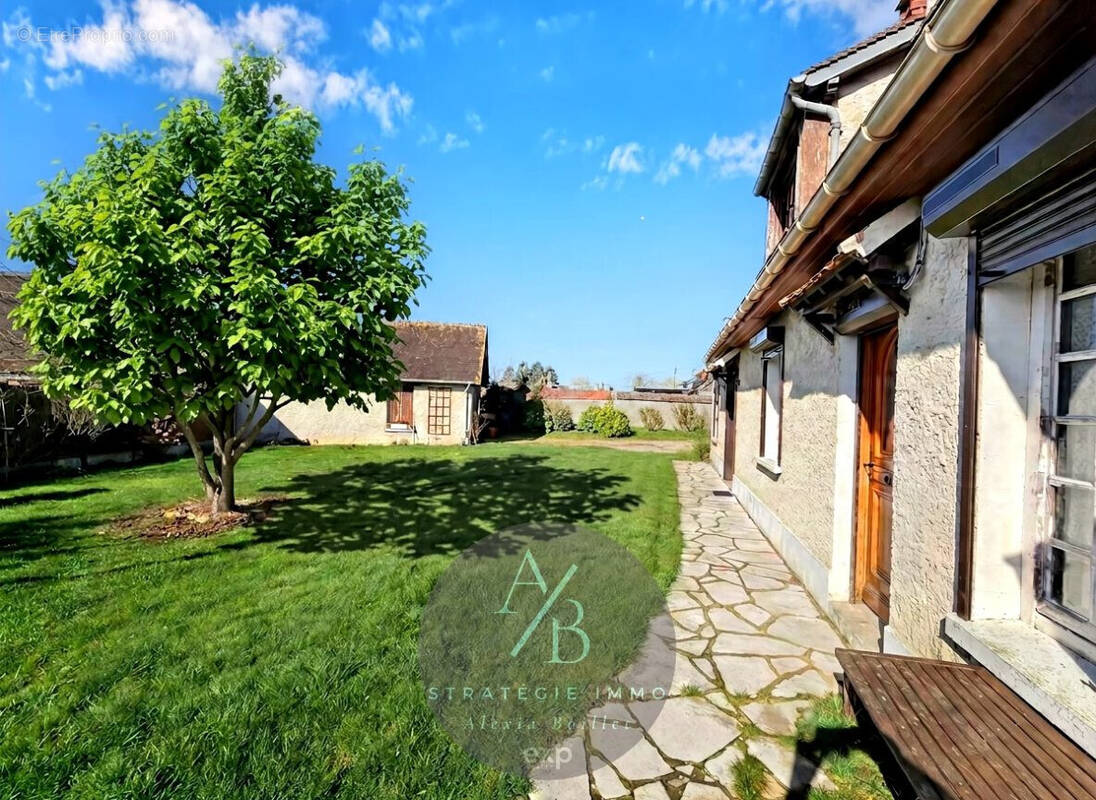 Maison 96 m² à Gisors  - photo 1