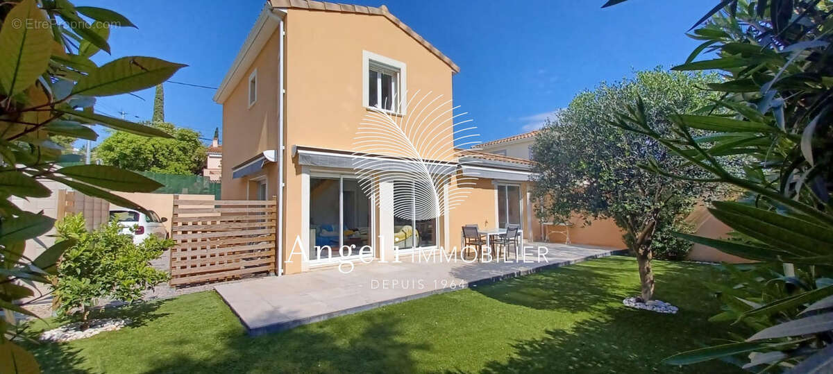 Maison à FREJUS