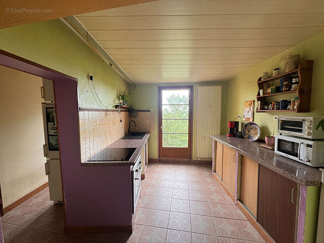Maison à MONTCENIS