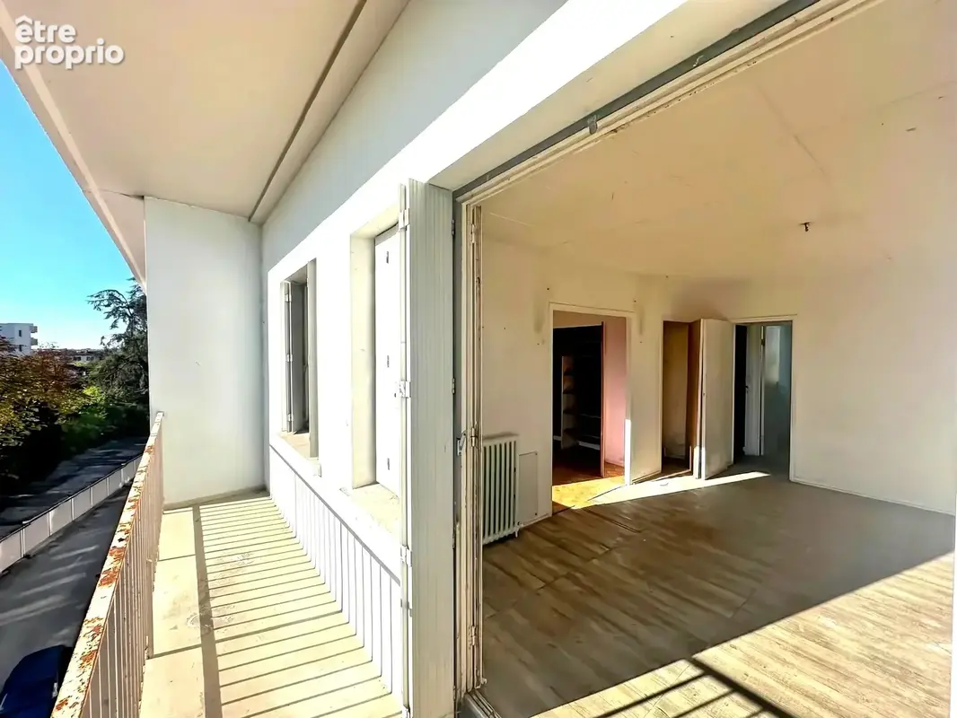 Caudéran – t4 au 4e et dernier étage – balcon – fort potentiel - photo 1