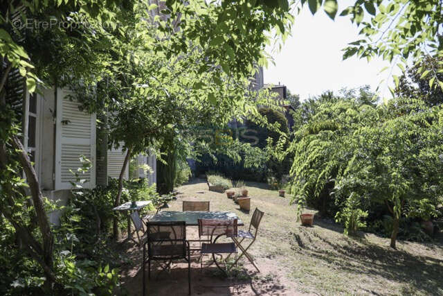 Autre à TREVOUX