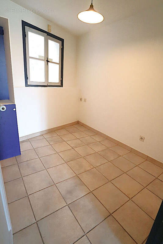Appartement à ROQUEBRUNE-SUR-ARGENS