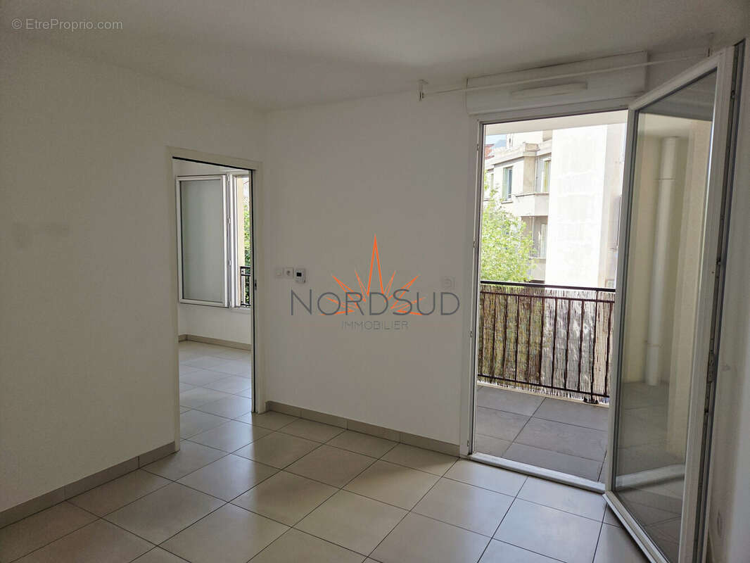 Appartement 36 m² à Marseille-5e  - photo 7