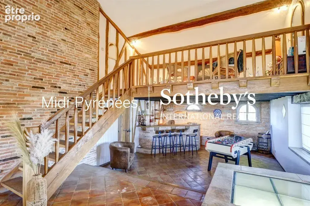 Exceptionnelle rénovation pour cet ancien corps de ferme, vue sur les Pyrénées - photo 6