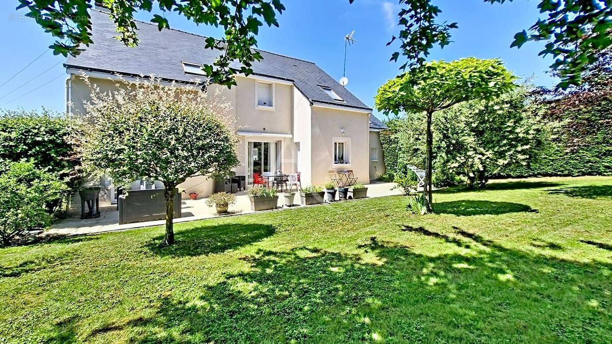 Maison à BRIOLLAY
