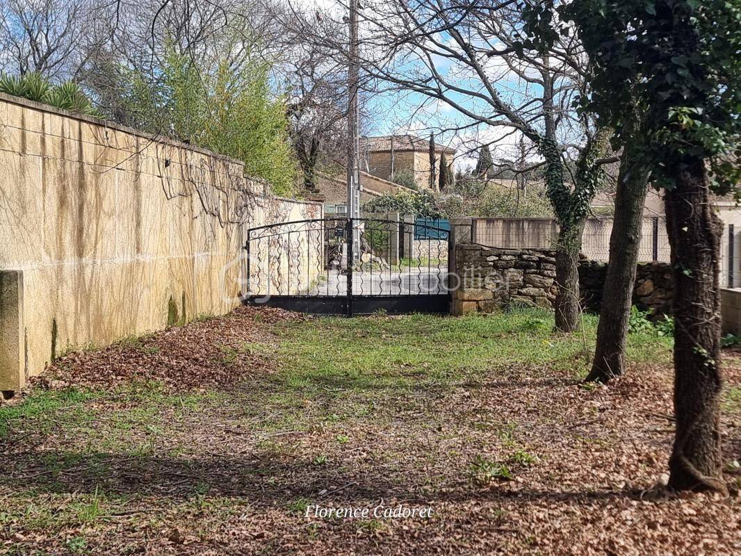 Terrain à VERS-PONT-DU-GARD