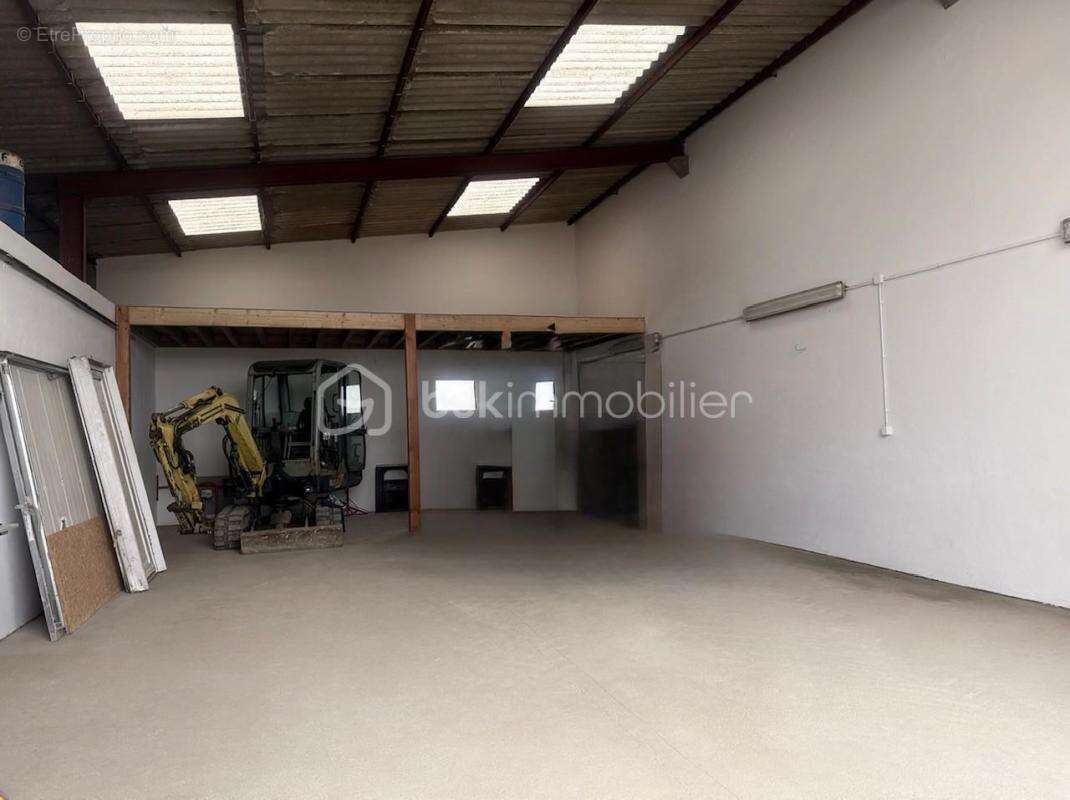 Parking à NOTRE-DAME-DE-MONTS