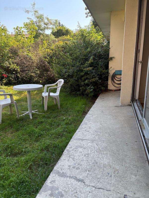 Appartement À Vendre - photo 2