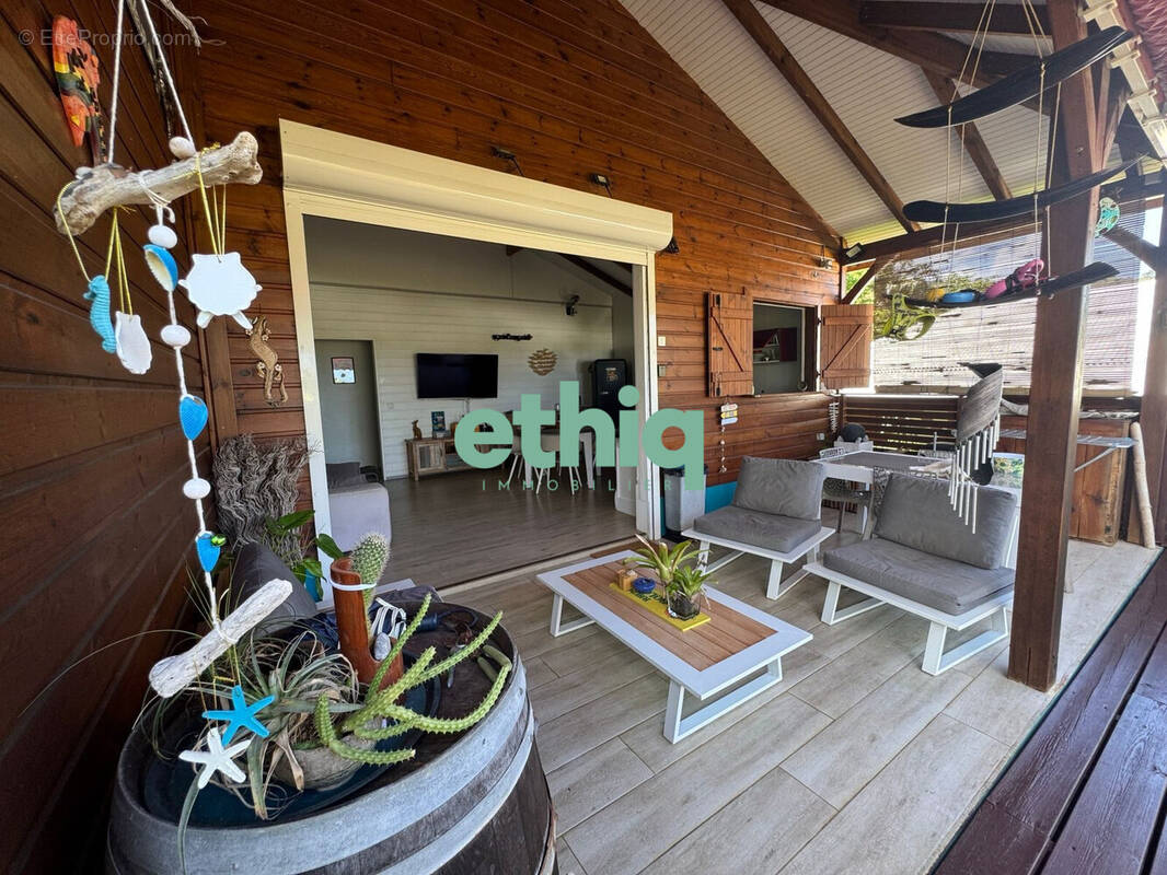 Appartement à DESHAIES