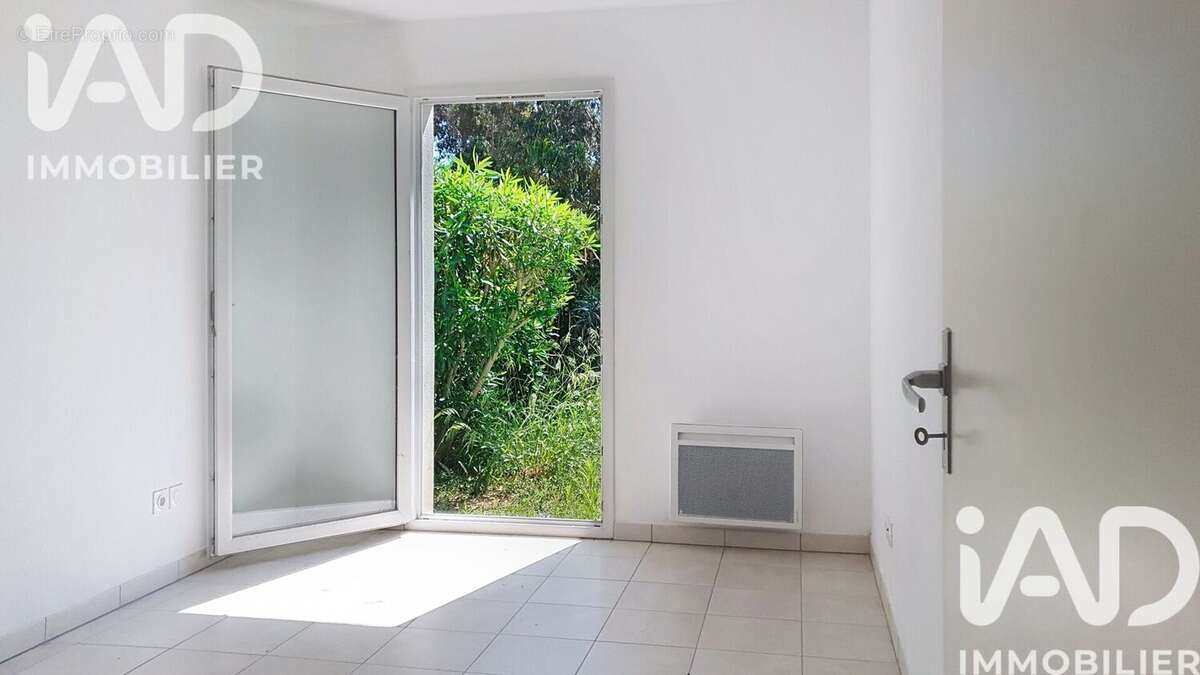 Photo 8 - Appartement à ROQUEBRUNE-SUR-ARGENS