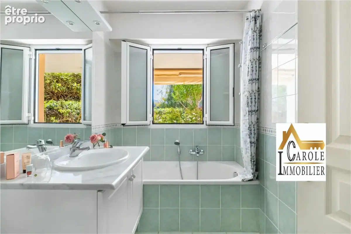 Appartement 102 m² à Mandelieu-La-Napoule  - photo 5
