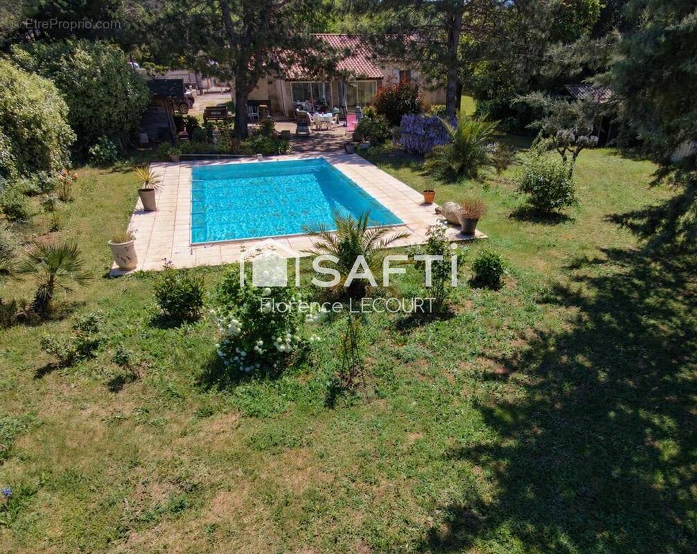 Photo 1 - Maison à SAINT-MAXIMIN-LA-SAINTE-BAUME
