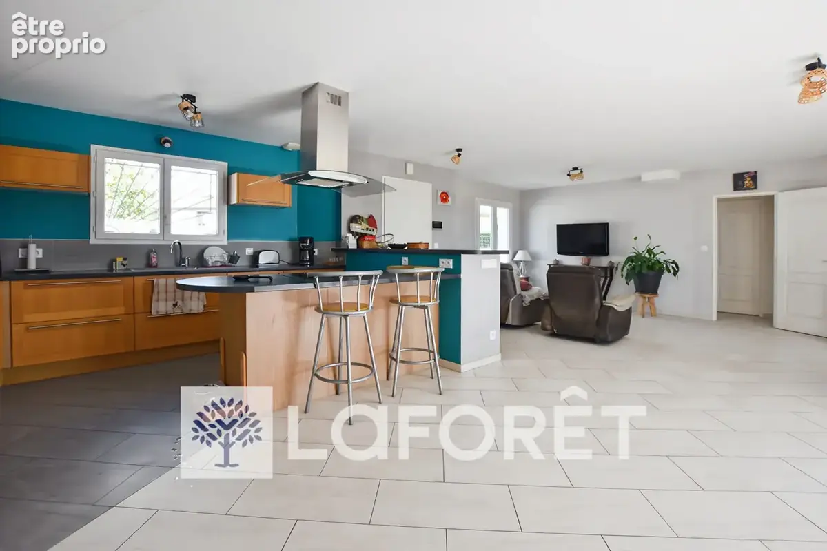 Maison  plain-pied  de 2015  à GEMOZAC (17260) 4 pièce(s) 103 m2 - photo 16