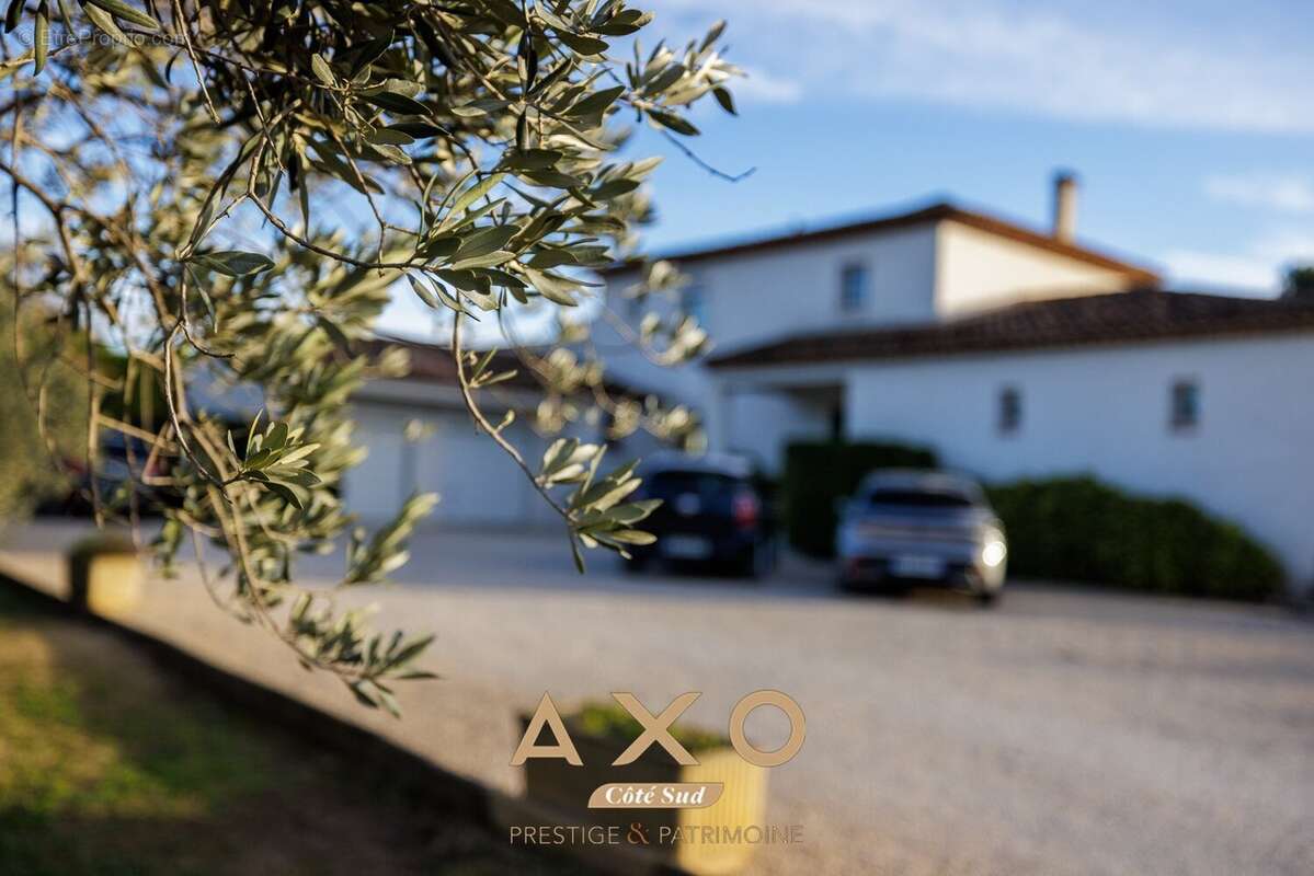 Maison à SAINT-CANNAT