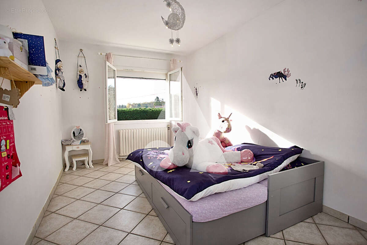 Maison à POUILLY-LE-MONIAL