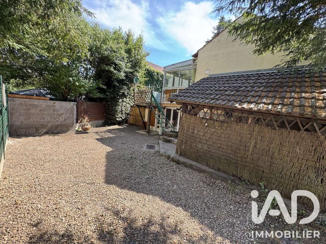 Maison 88 m² à Saint-Ay  - photo 8