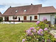 Maison à HAUTVILLERS-OUVILLE