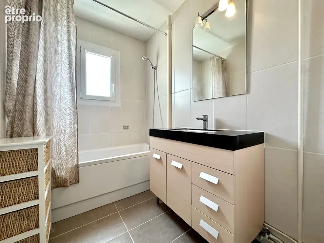 Appartement F4 avec grand balcon à Senlis - photo 9