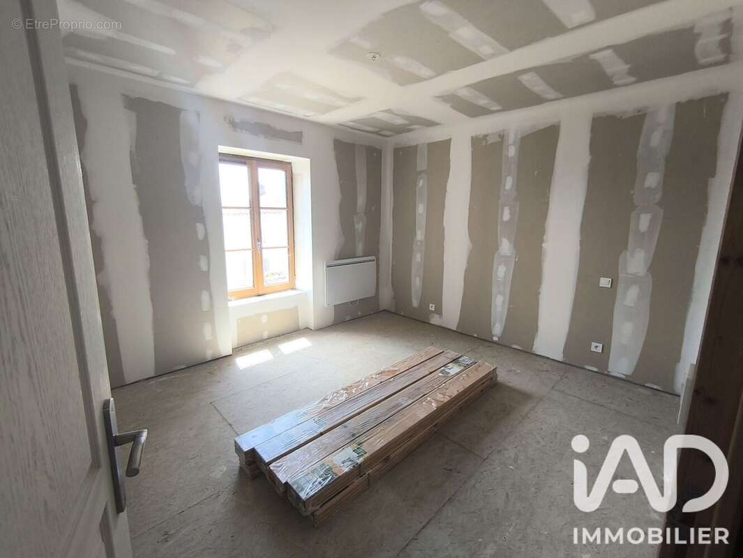 Maison 99 m² à Chenay  - photo 8