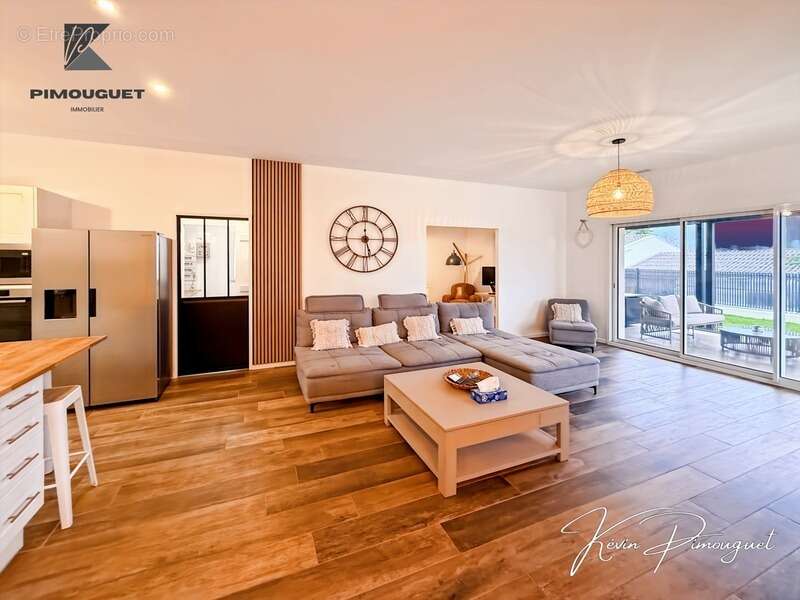 Maison à SAINT-MAGNE-DE-CASTILLON