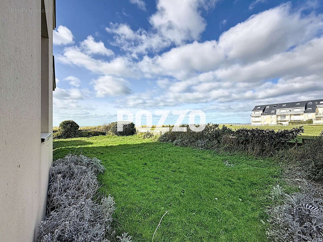 Appartement à JULLOUVILLE