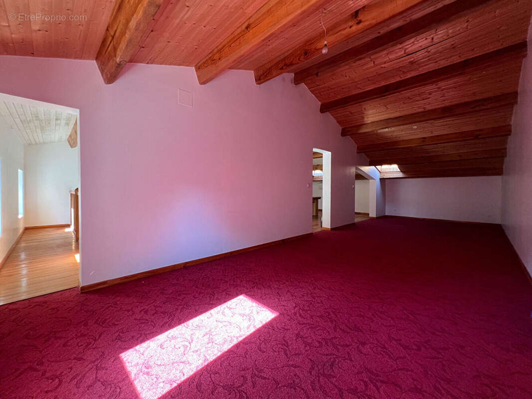 Maison à SAUGNACQ-ET-MURET