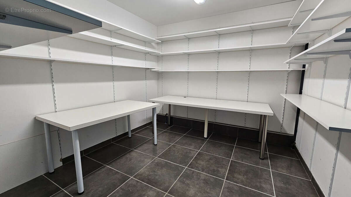 Commerce à LA FORET-FOUESNANT