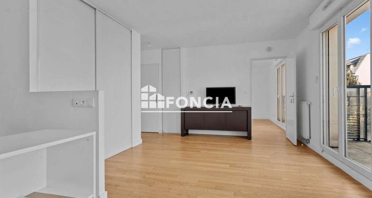 appartement 2 pièces récent en centre ville - photo 4