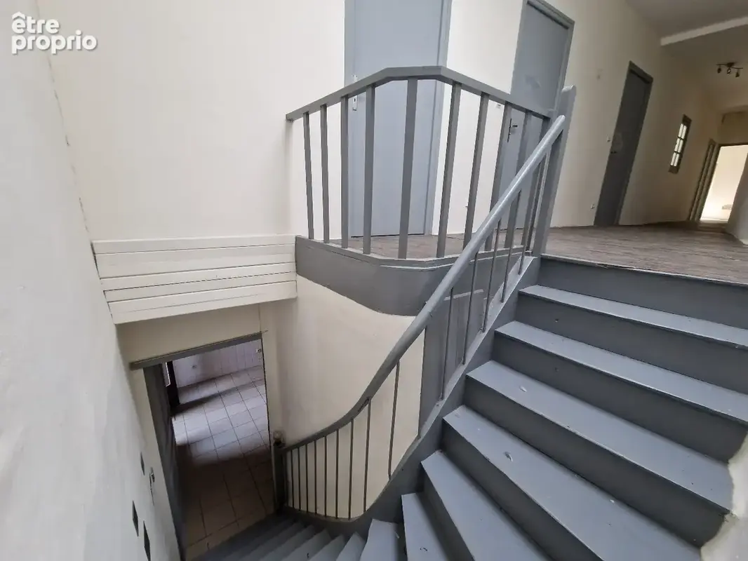 Maison de village en pierre 2 faces de type 3/4 avec remises et cour attenantes - photo 20