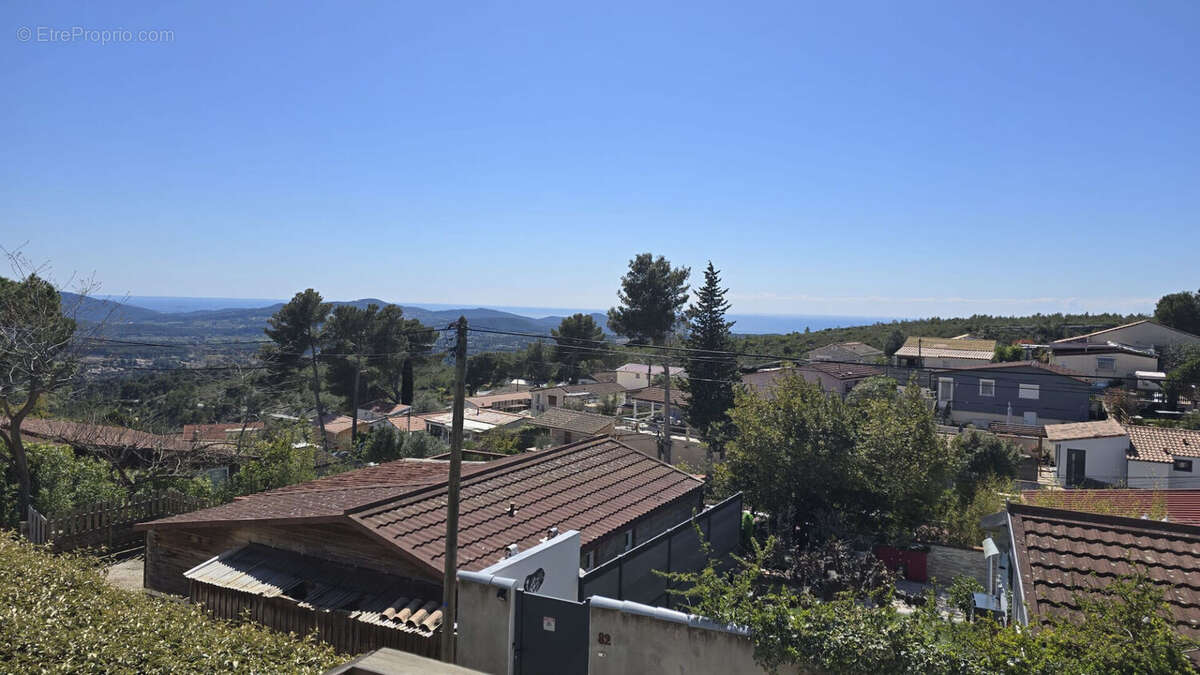 Maison à LE CASTELLET