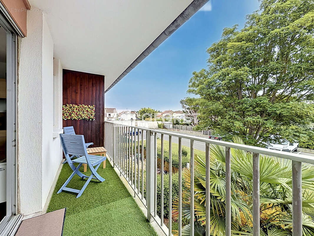 Appartement à OUISTREHAM