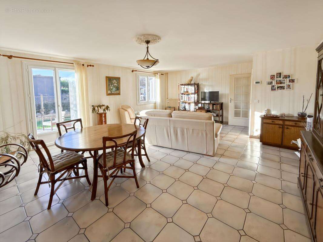 Maison à OLIVET
