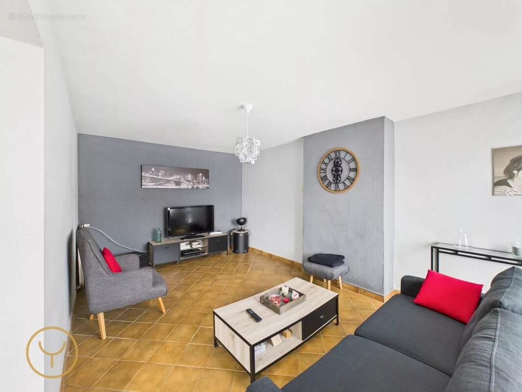 Maison à MARIGNY-LE-CHATEL