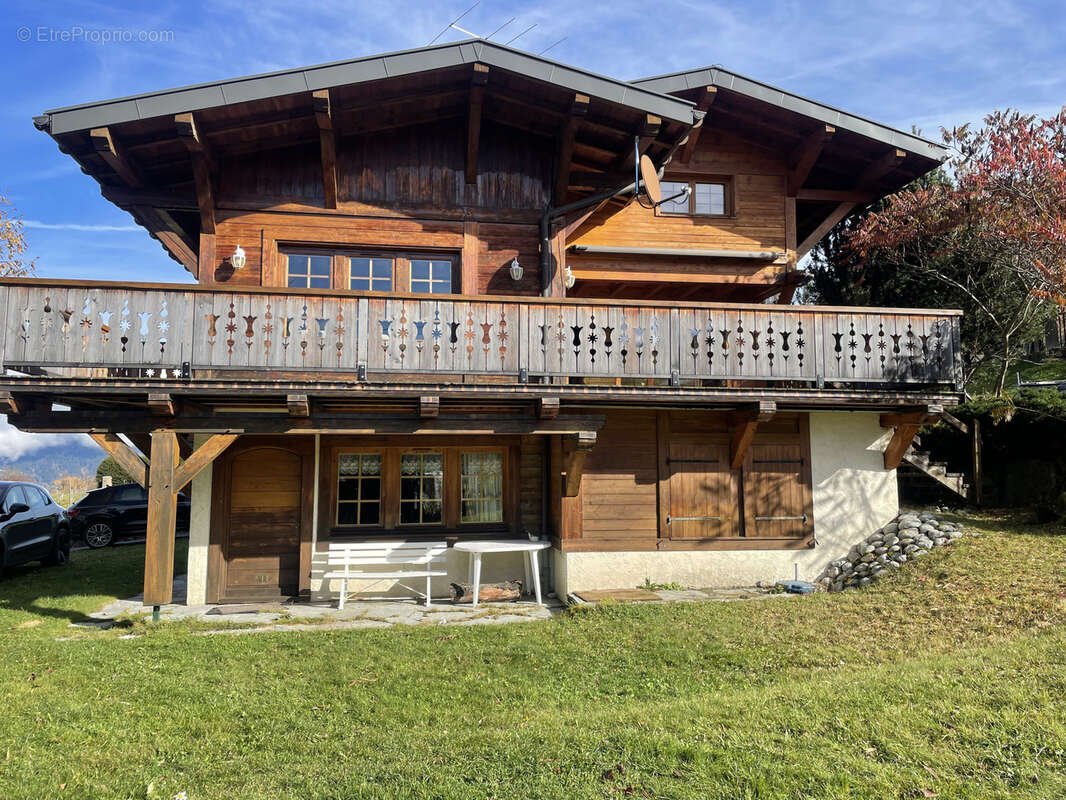 Maison à DEMI-QUARTIER