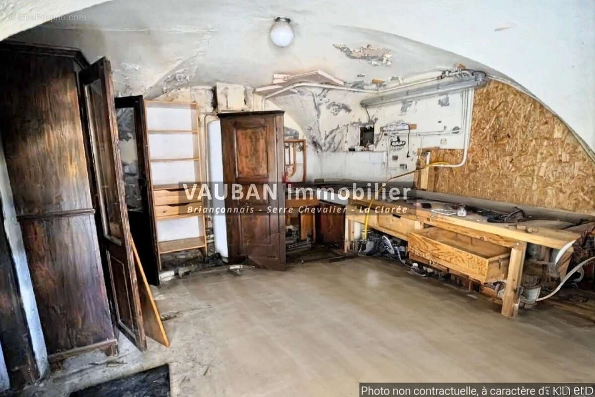 Appartement type 4 avec dépendances Centre village - photo 10