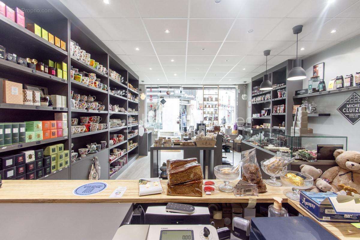 Commerce à BRIE-COMTE-ROBERT