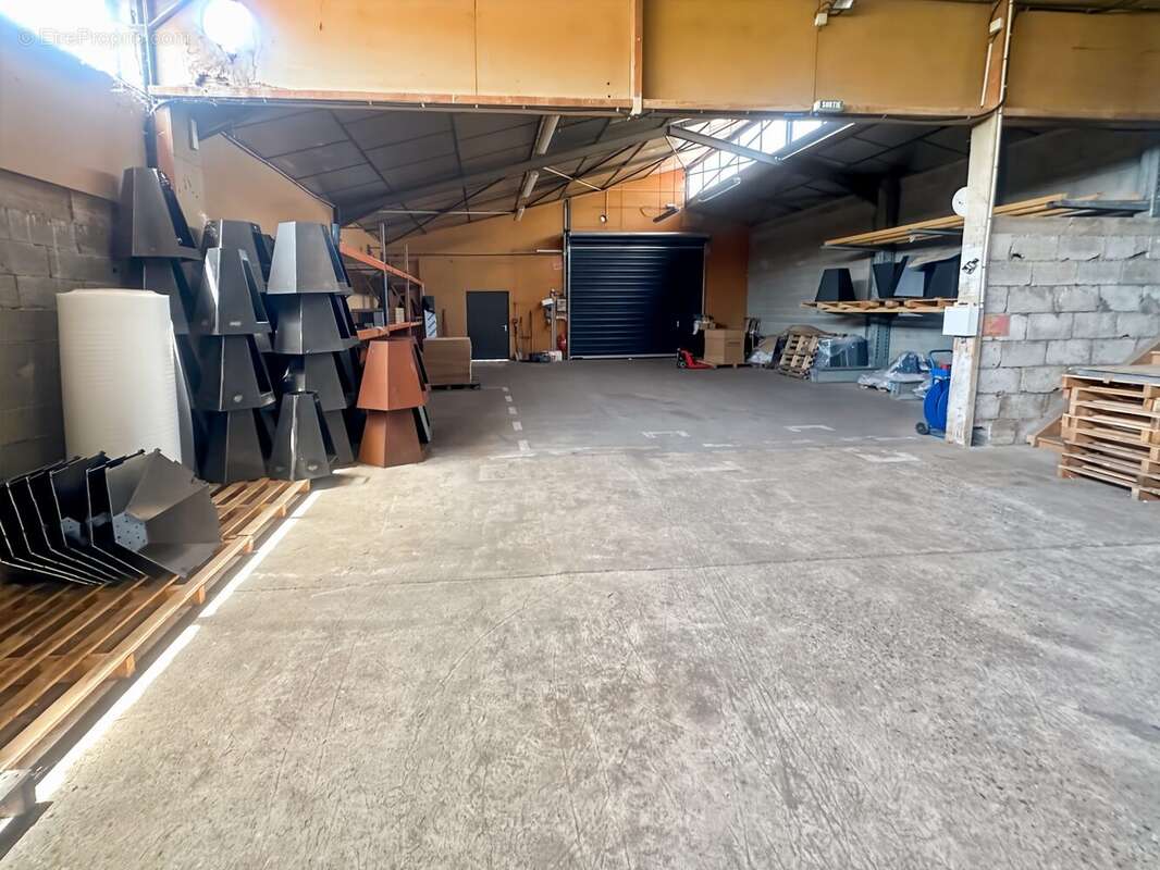 Commerce 584 m² à Lentilly  - photo 2