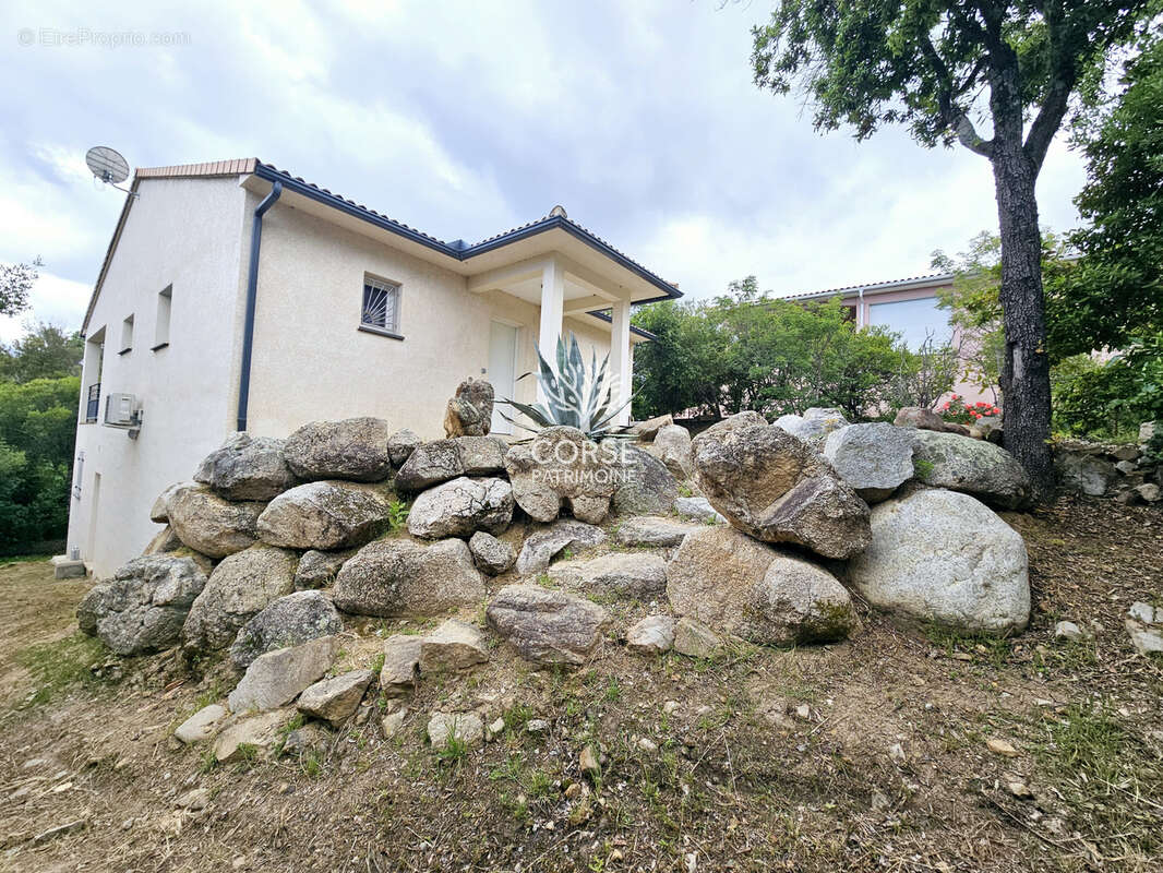 Maison à SOLARO