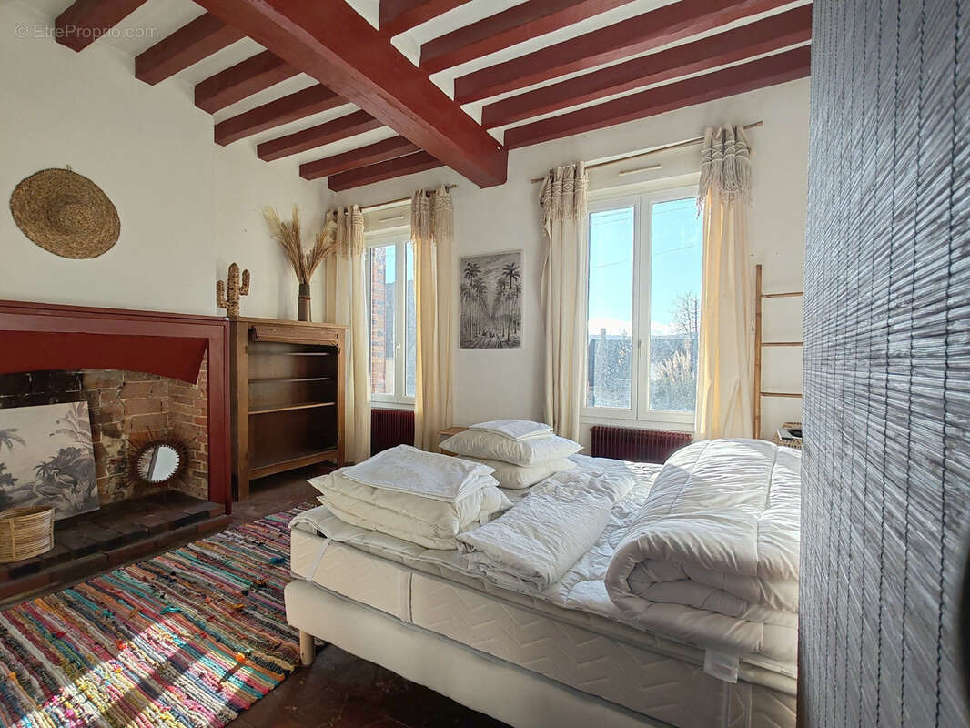 Maison à PONT-SUR-YONNE