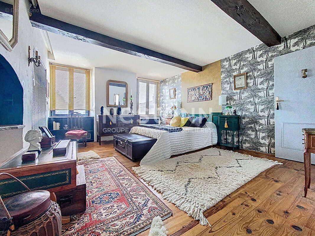 Maison à CASTELNAU-MAGNOAC