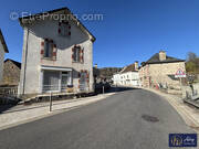 Maison 6 pièces CHAMPS-SUR-TARENTAINE (Cantal) - Maison à CHAMPS-SUR-TARENTAINE-MARCHAL