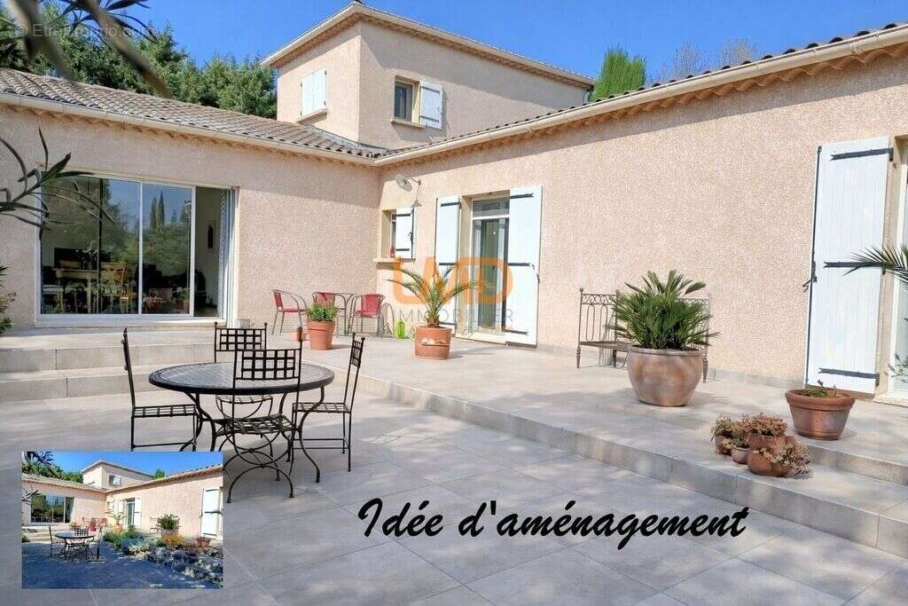 Maison à ENTRAIGUES-SUR-LA-SORGUE
