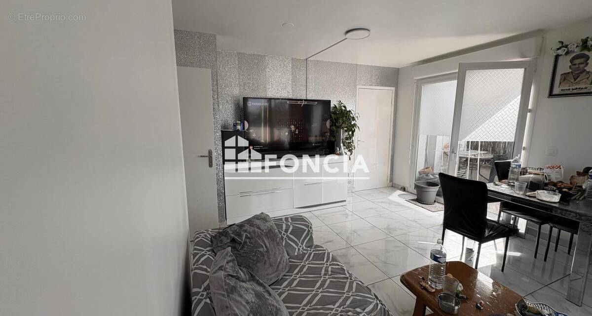 Appartement à STAINS