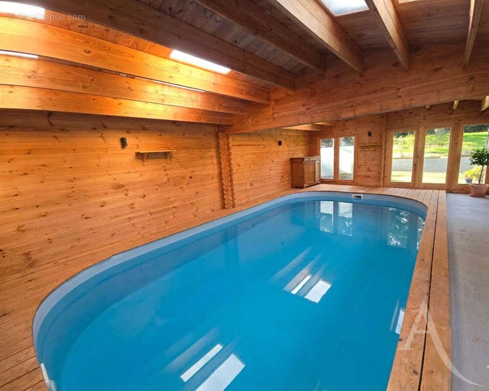 Maison à SAINT-PIERRE-SUR-DIVES