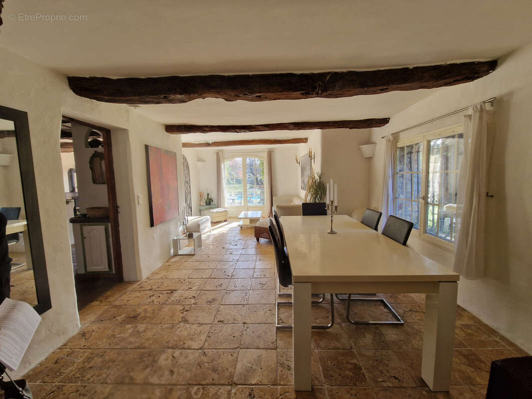 Maison à LORGUES