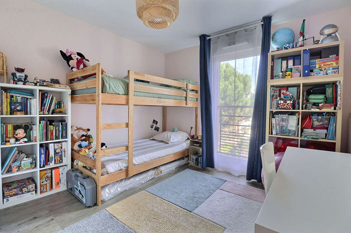 Appartement à COLOMBES