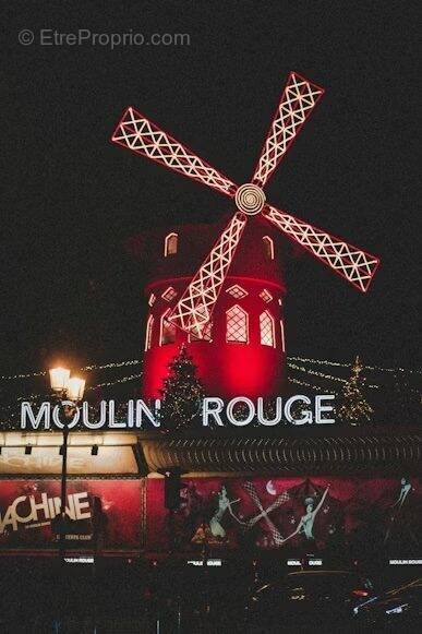 Autre à PARIS-9E