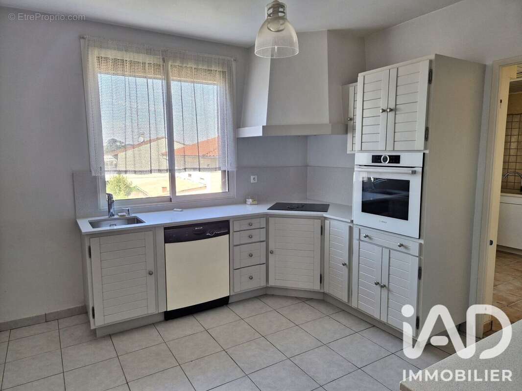 Maison 96 m² à Aiguefonde  - photo 6