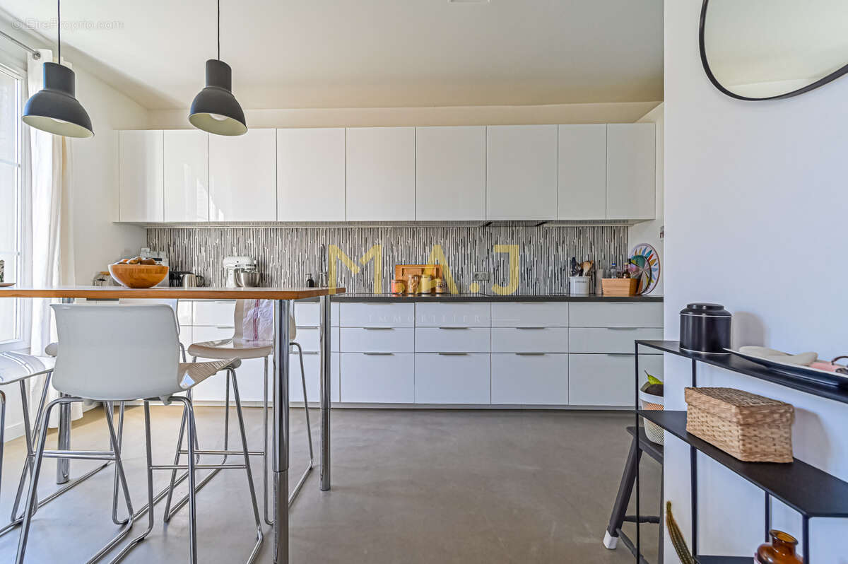 Maison à LE PERREUX-SUR-MARNE